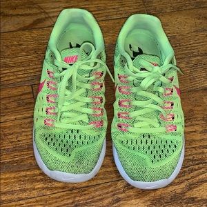 Nike lunarlon gym shoe